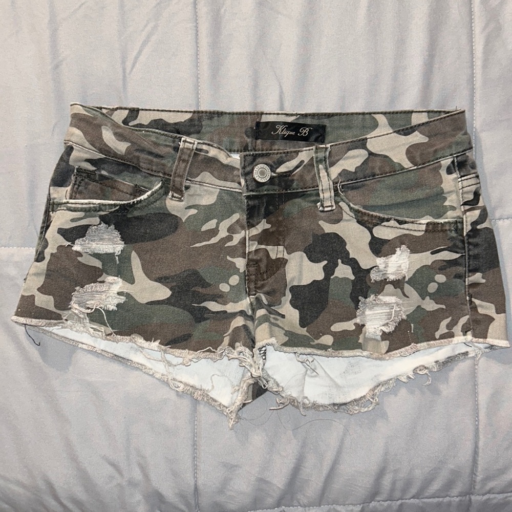 Kilauea B camouflage shorts 23inch waist